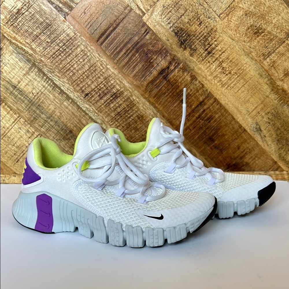 Nike Free Metcon 4 White Wild Berry
